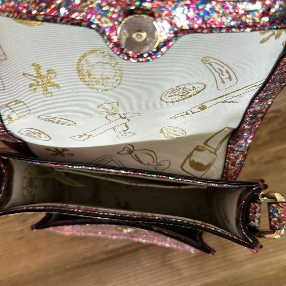 Kate Spade Little Girls GLITTER purse with crossbody strap. - Picture 5 of 10